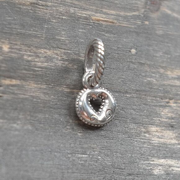 Brighton ABC Letter "O" Dangle Charm Silver Plated Cursive Monogram Alphabet - Picture 1 of 3
